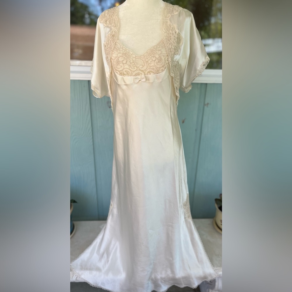 Vintage Halston Long Nighty with Matching “BedJacket”